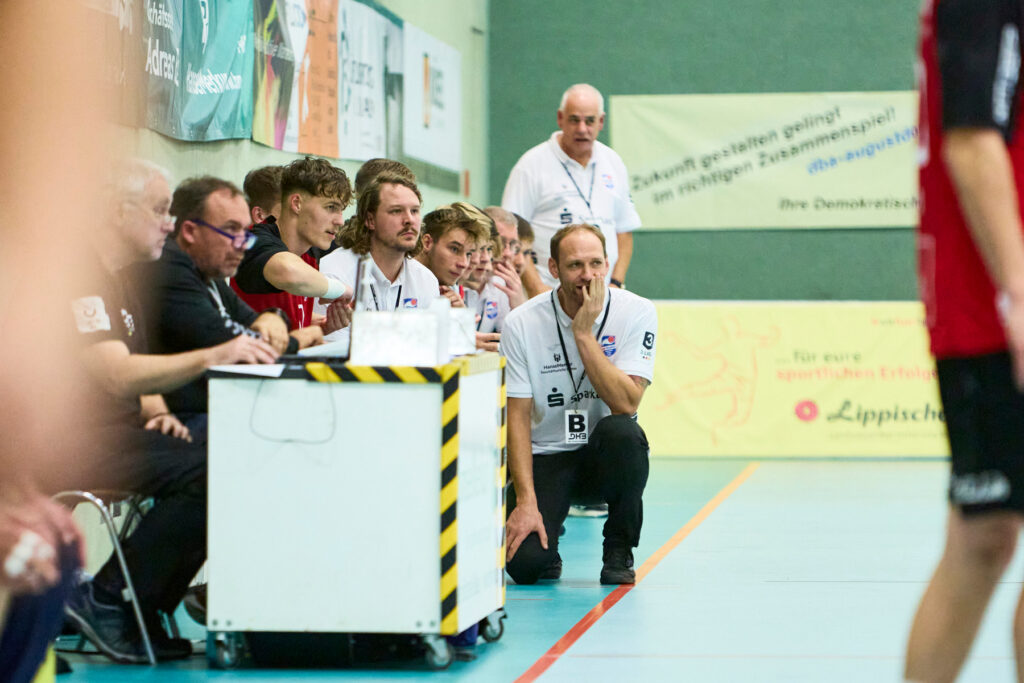 Matthias Struck (B) im Spiel gegen den OHV Aurich (28.10.2023)