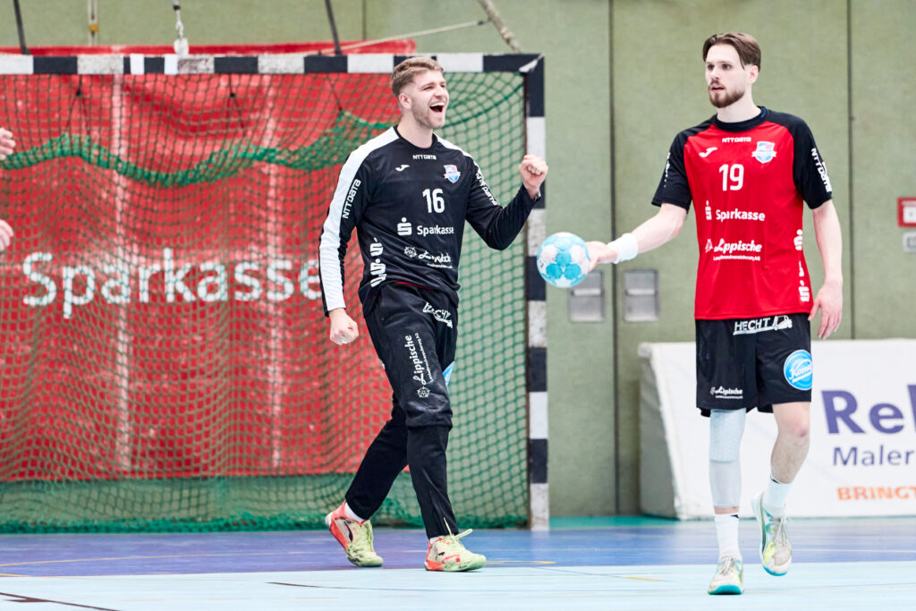 Leon Goldbecker (links) und Ralfs Geislers (rechts) freuen sich auf das Spiel in Ahlen (hier im Spiel gegen Fredenbeck (13.04.2024)