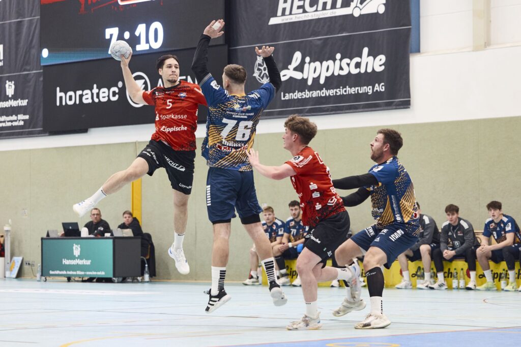 Sadik Emre Herseklioglu gelangen gegen Fredenbeck 3 Treffer (hier im Spiel gegen den TSV Anderten am 25.10.2025)